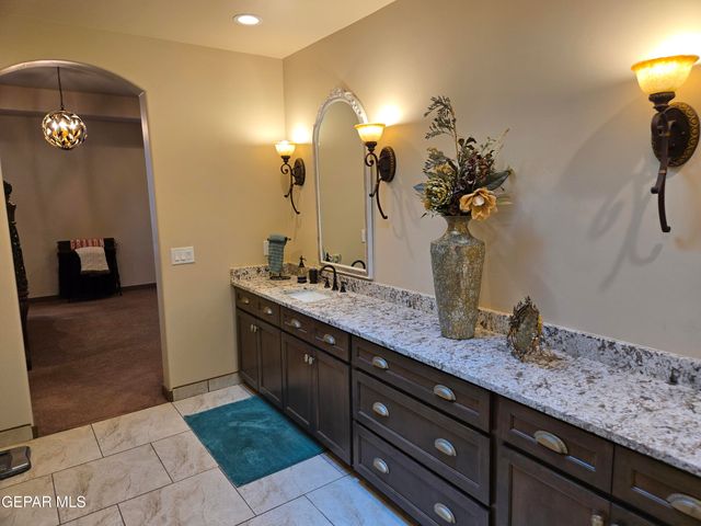 3370 Opitz Road, Anthony, NM 88021