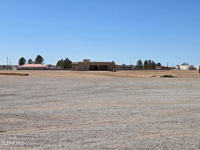 3370 Opitz Road, Anthony, NM 88021