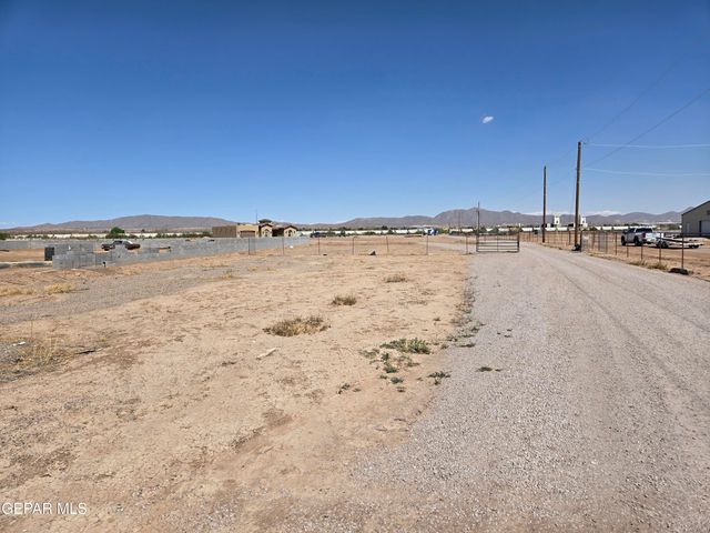 3370 Opitz Road, Anthony, NM 88021