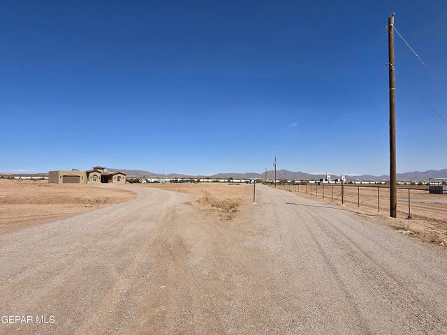 3370 Opitz Road, Anthony, NM 88021