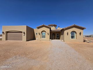 3370 Opitz Road, Anthony, NM 88021