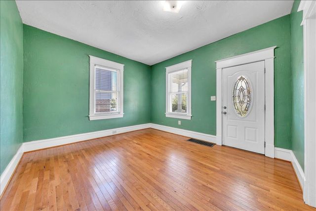 1122 Murray AVE SE, Roanoke, VA 24013