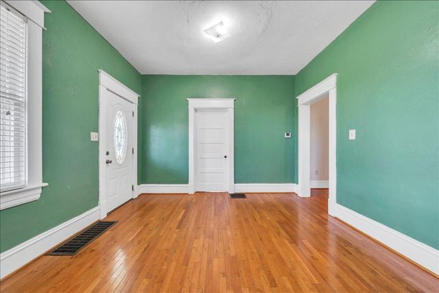 1122 Murray AVE SE, Roanoke, VA 24013