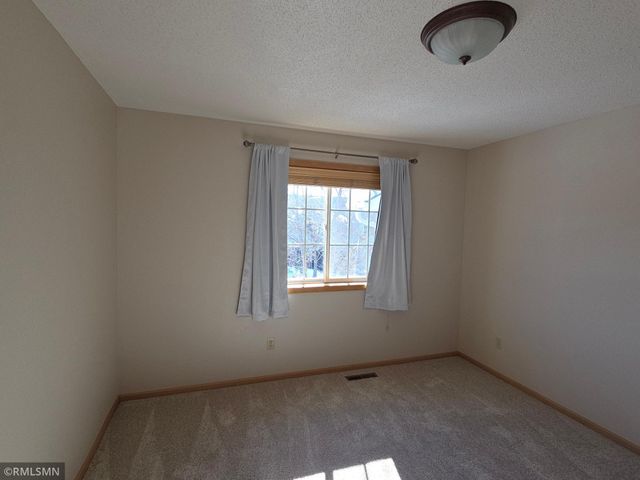 3420 Spring Glen Circle NW, Prior Lake, MN 55372