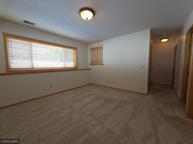 3420 Spring Glen Circle NW, Prior Lake, MN 55372