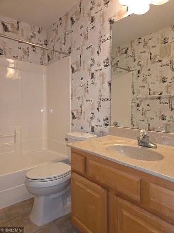 3420 Spring Glen Circle NW, Prior Lake, MN 55372