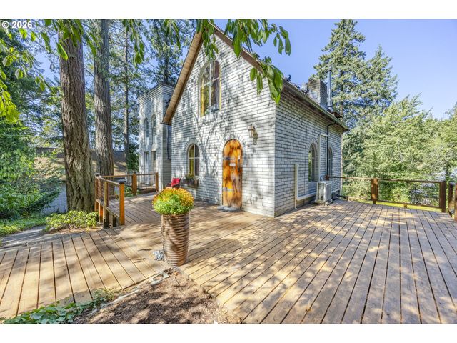 1820 E 28TH Ave, Eugene, OR 97403