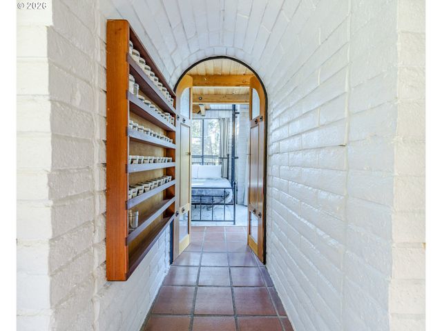 1820 E 28TH Ave, Eugene, OR 97403