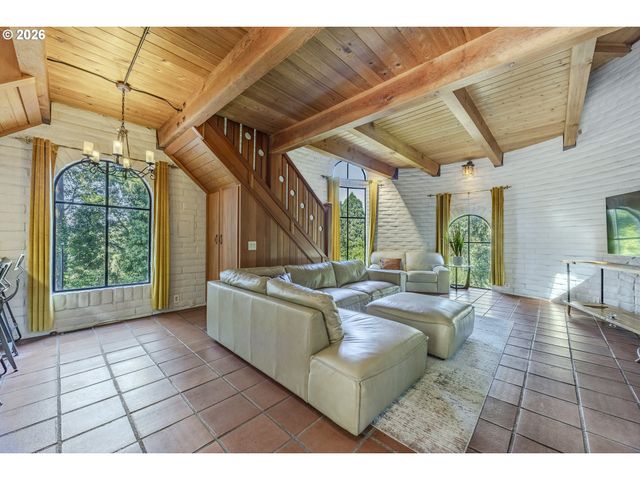 1820 E 28TH Ave, Eugene, OR 97403