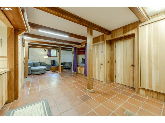 1820 E 28TH Ave, Eugene, OR 97403