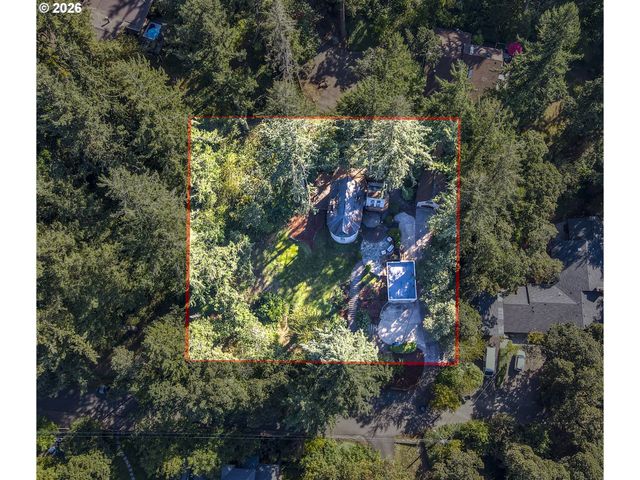 1820 E 28TH Ave, Eugene, OR 97403