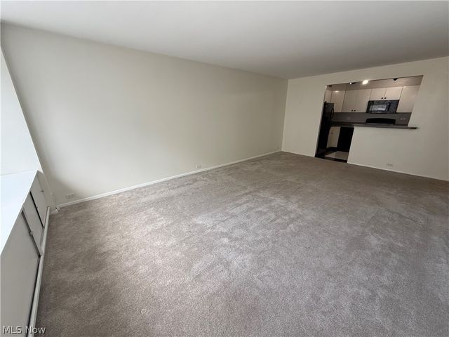 12700 Lake Avenue, Lakewood, OH 44107