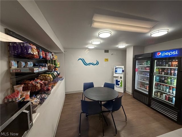 12700 Lake Avenue, Lakewood, OH 44107