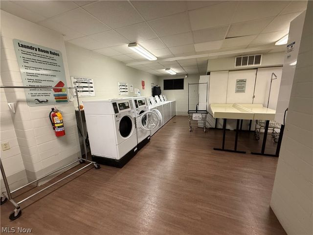 12700 Lake Avenue, Lakewood, OH 44107