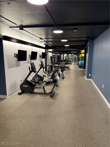 12700 Lake Avenue, Lakewood, OH 44107