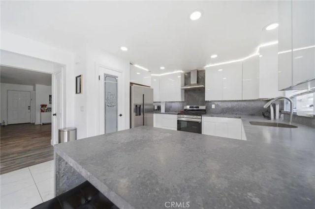 3824 Akina, Perris, CA 92571