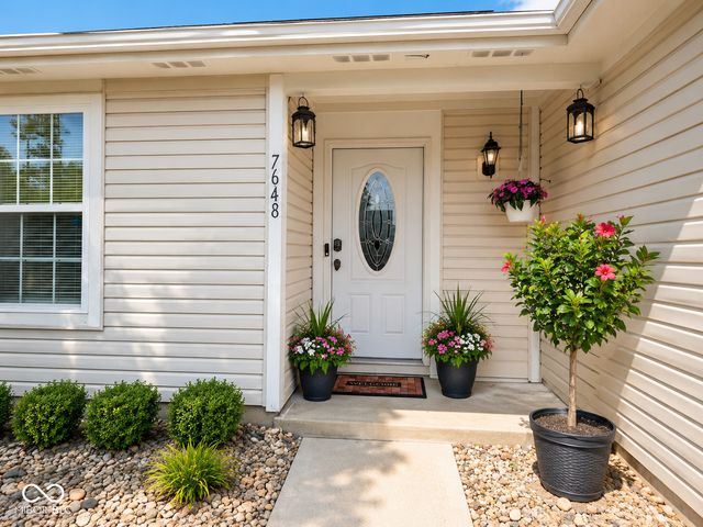 7648 Firecrest Lane, Camby, IN 46113