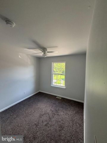 13 FREEDOM CT, New Castle, DE 19720