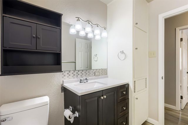8518 Brookfield DR, Austin, TX 78758