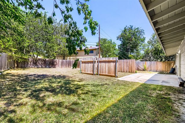 8518 Brookfield DR, Austin, TX 78758