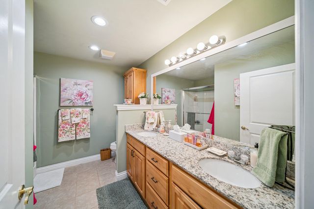 108 Saint Andrews Drive, Grove, OK 74344