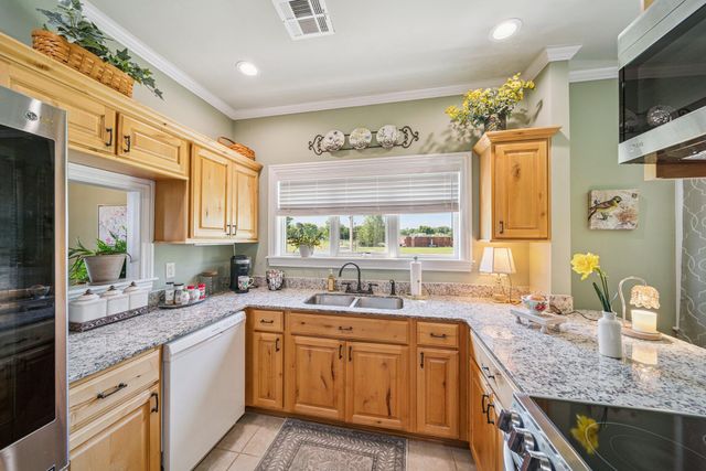 108 Saint Andrews Drive, Grove, OK 74344