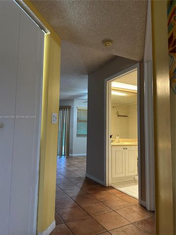 2653 SE 20th Court 105D, Homestead, FL 33035