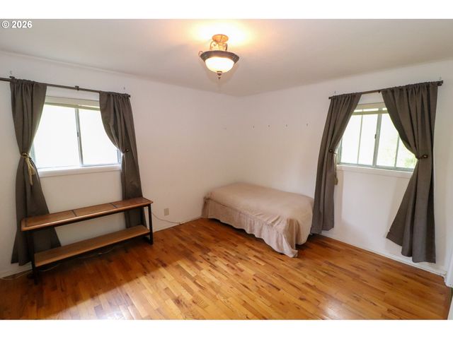 88519 PERIWINKLE Rd, Springfield, OR 97478