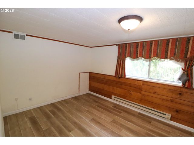 88519 PERIWINKLE Rd, Springfield, OR 97478