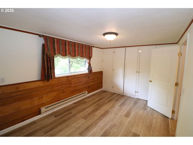 88519 PERIWINKLE Rd, Springfield, OR 97478