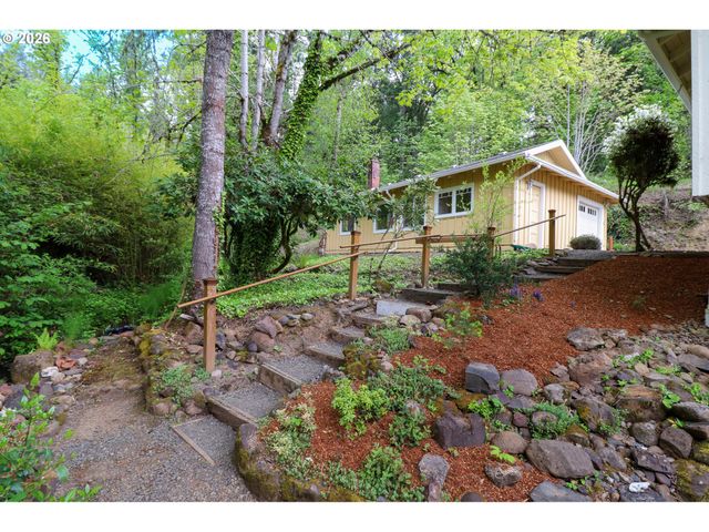 88519 PERIWINKLE Rd, Springfield, OR 97478