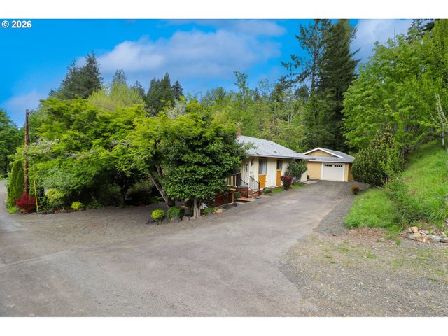 88519 PERIWINKLE Rd, Springfield, OR 97478