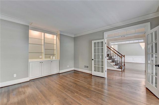 9195 Nesbit Lakes Drive, Alpharetta, GA 30022