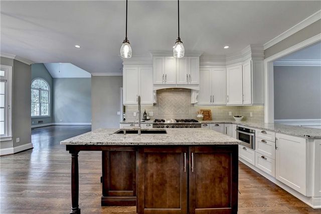 9195 Nesbit Lakes Drive, Alpharetta, GA 30022