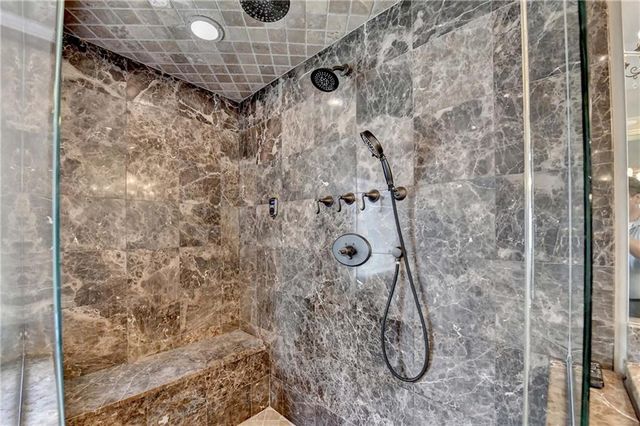 9195 Nesbit Lakes Drive, Alpharetta, GA 30022