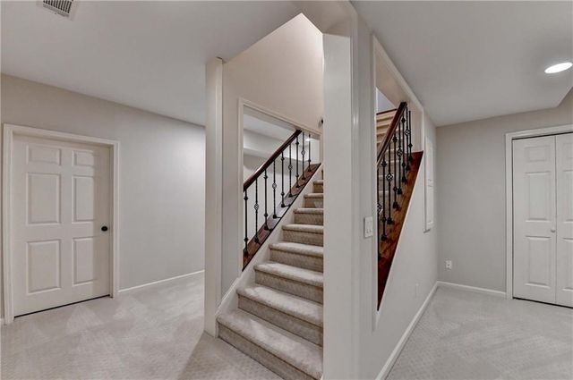 9195 Nesbit Lakes Drive, Alpharetta, GA 30022