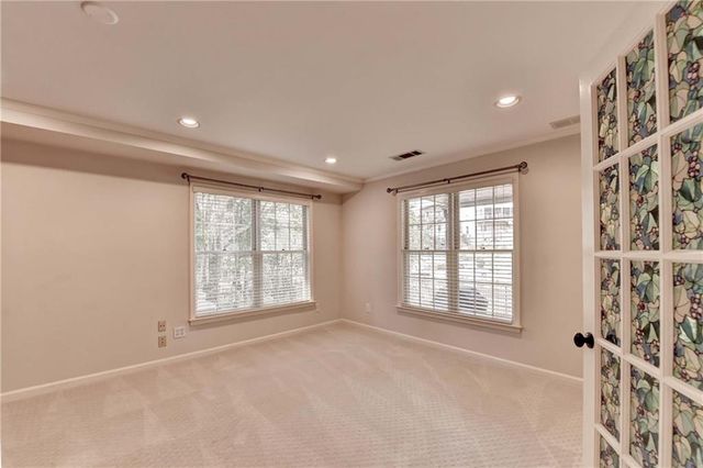 9195 Nesbit Lakes Drive, Alpharetta, GA 30022