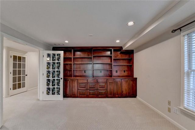 9195 Nesbit Lakes Drive, Alpharetta, GA 30022