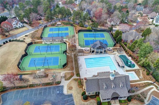 9195 Nesbit Lakes Drive, Alpharetta, GA 30022