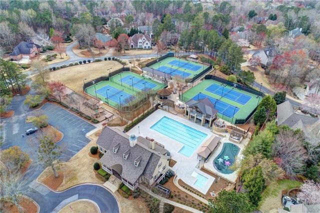 9195 Nesbit Lakes Drive, Alpharetta, GA 30022