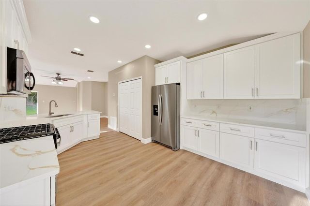 305 RIDGEWAY BOULEVARD, Deland, FL 32724