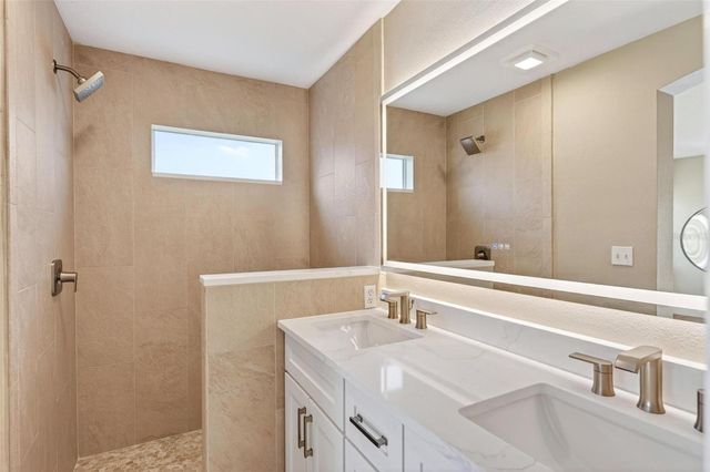 305 RIDGEWAY BOULEVARD, Deland, FL 32724
