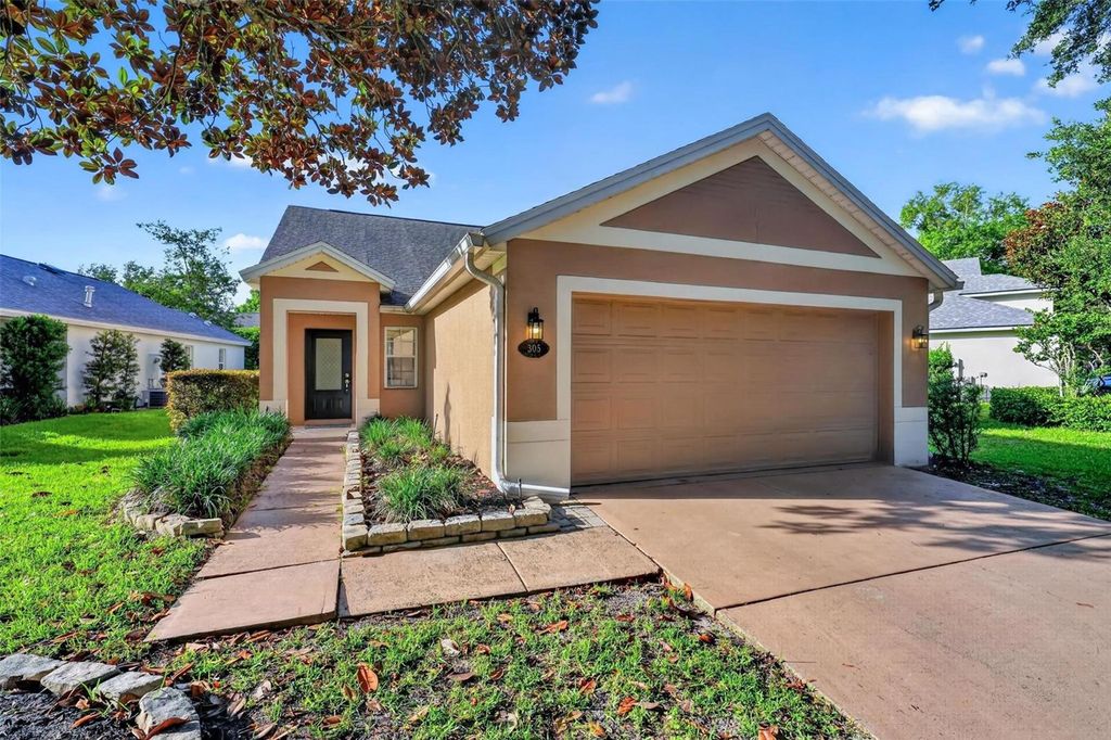 305 RIDGEWAY BOULEVARD, Deland, FL 32724
