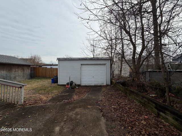 181 Hilltop Boulevard, Keyport, NJ 07735