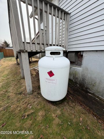 181 Hilltop Boulevard, Keyport, NJ 07735