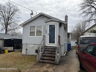181 Hilltop Boulevard, Keyport, NJ 07735