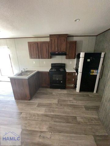 6320-1 E US HWY 84, Hinesville, GA 31313