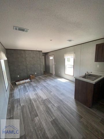 6320-1 E US HWY 84, Hinesville, GA 31313