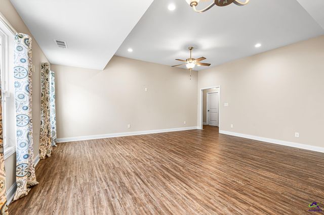 107 Red Tail Circle, Byron, GA 31008