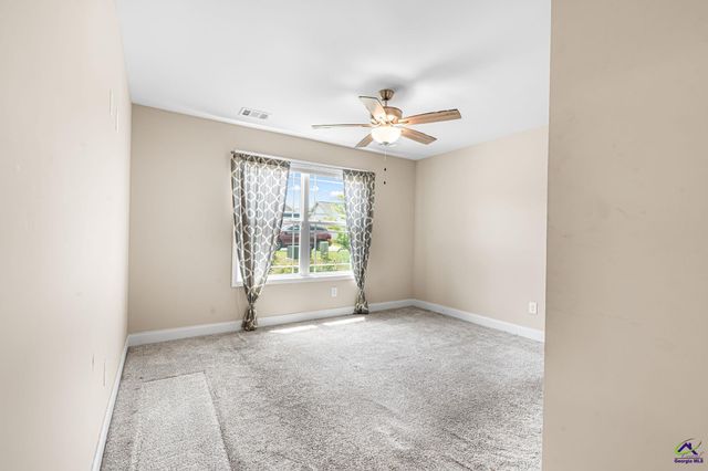 107 Red Tail Circle, Byron, GA 31008